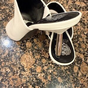 Vince Camuto White Leather Slip-On Mules with Silver Heel
